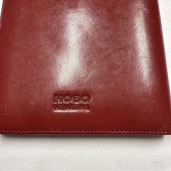 HOBO Vintage Photo Album in Rich Burgundy - Picture 3 of 7